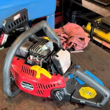 Chainsaw on the workbench